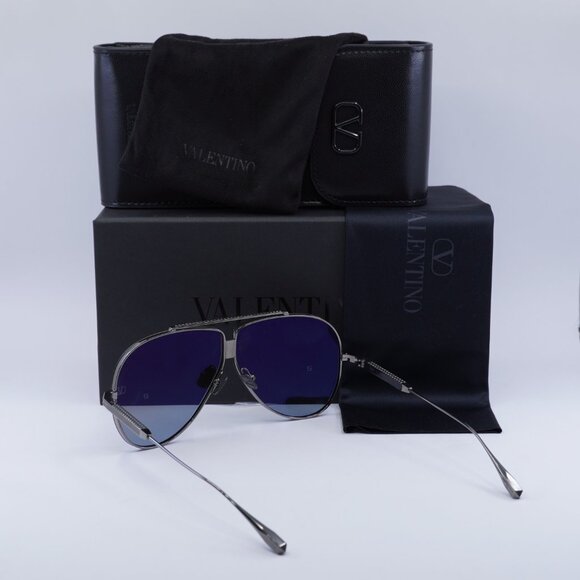 Valentino XVI VLS-100C Aviator Sunglasses - Shiny Black/Brown Gradient